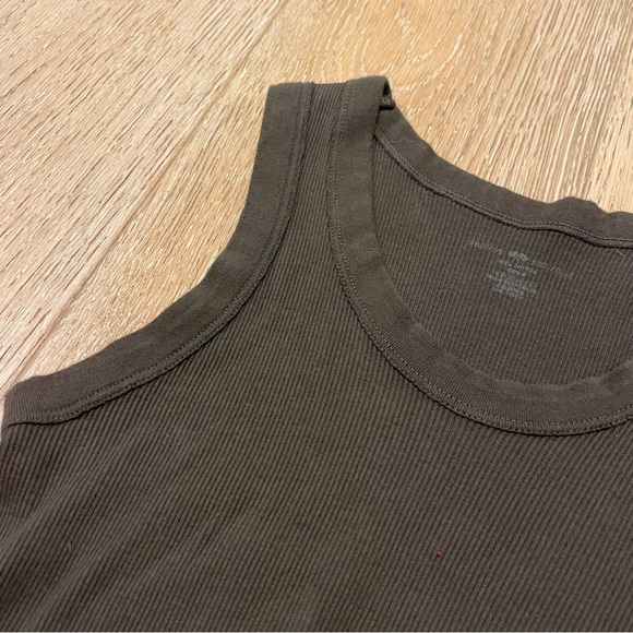 JOHN GALT BRANDY MELVILLE RIBBED CROP SLEEVELESS CONNOR TANK TOP SZ ONE SIZE - Picture 5 of 6